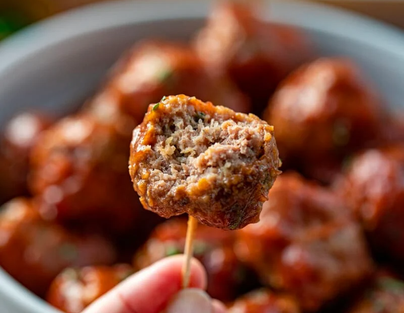 Crockpot Cranberry Meatballs recipe