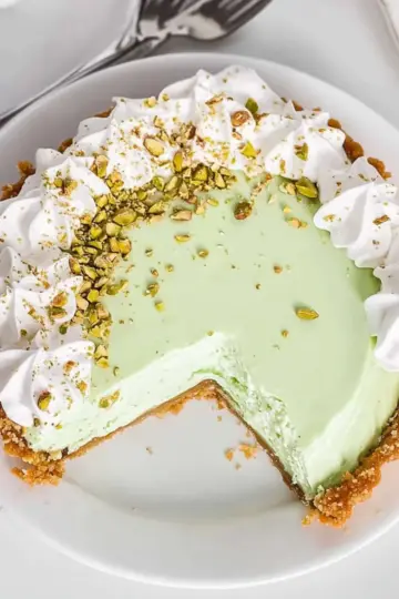 No Bake Pistachio Cream Pie
