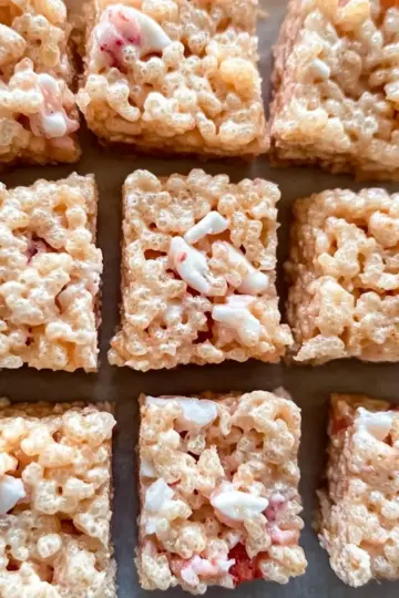 Strawberry Rice Krispie Treats