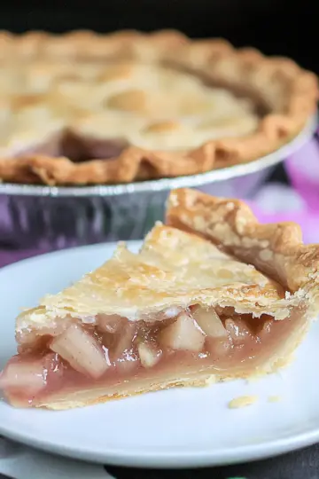 Old Fashioned Rhubarb Pie