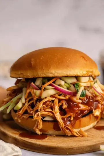 Crockpot Shredded Chicken Sandwiches