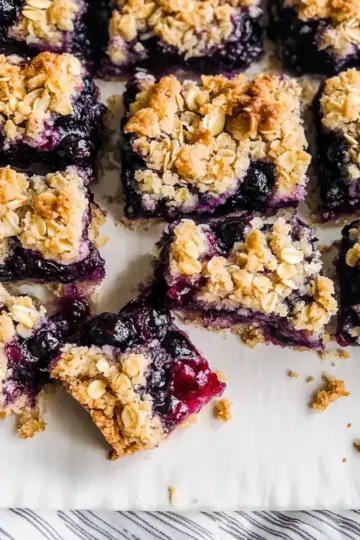 Blueberry Crumble Bars with Oats